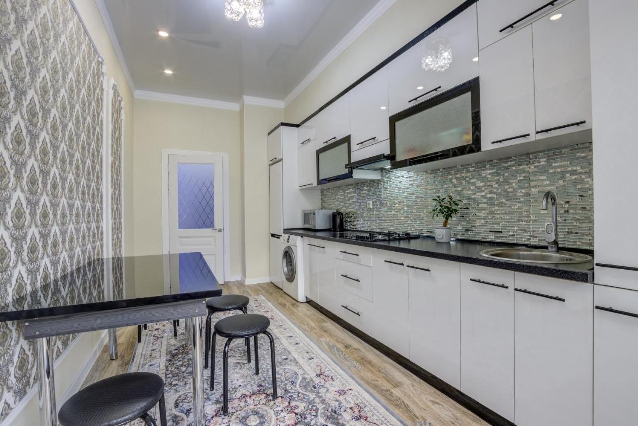 Appartement 2-Ком Квартира à Bichkek Extérieur photo
